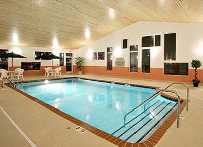 фото отеля Crossings Inn & Suites Parkers Prairie