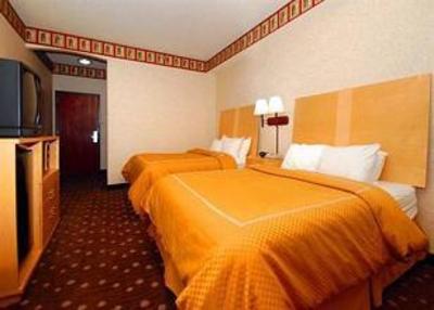 фото отеля Comfort Suites Coraopolis