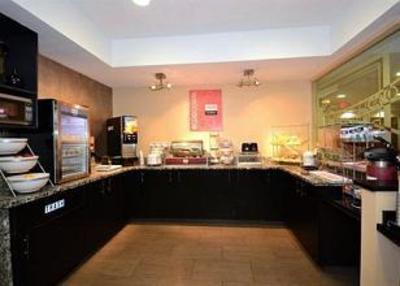 фото отеля Comfort Suites Coraopolis