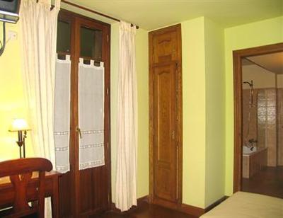 фото отеля Hotel Trinquete Antxitonea