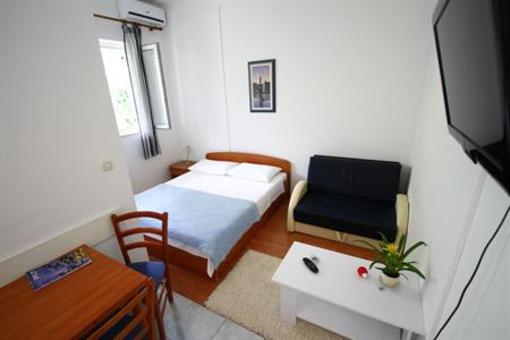 фото отеля Apartment Juradin 1 & 2