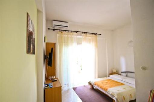 фото отеля Apartment Juradin 1 & 2