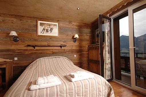 фото отеля Arc en Ciel Hotel Chatel