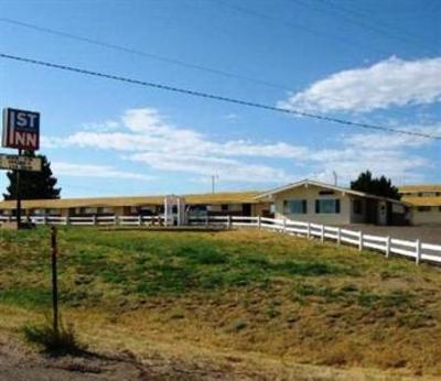 фото отеля First Interstate Inn