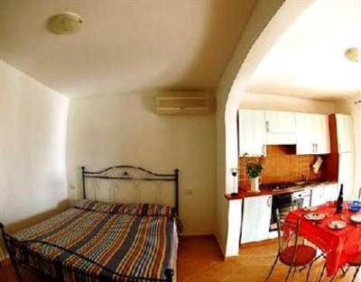 фото отеля Li Tauli Apartments Olbia
