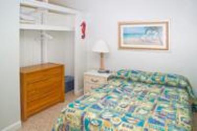 фото отеля Tropical Winds Motel & Cottages
