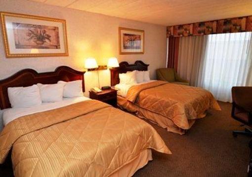 фото отеля Quality Inn Milesburg