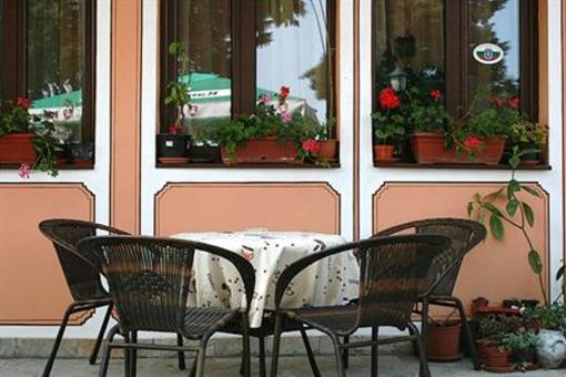 фото отеля Hotel Alafrangite