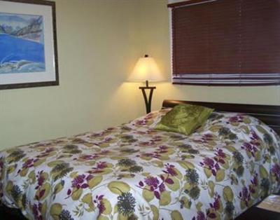 фото отеля Auberge Kicking Horse B&B