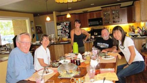 фото отеля Auberge Kicking Horse B&B