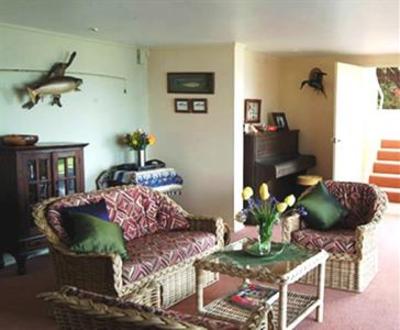 фото отеля Paeroa Lakeside Homestay