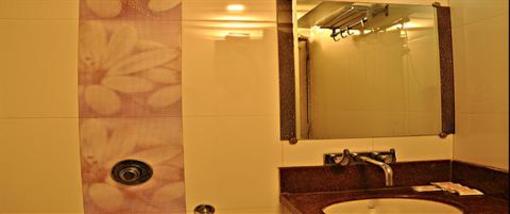 фото отеля Hotel Golden Plaza