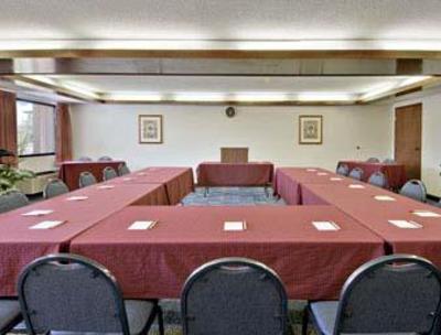 фото отеля Ramada Limited Adairsville