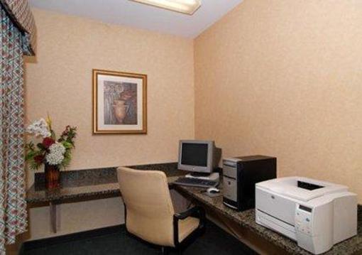 фото отеля Comfort Inn Guilford