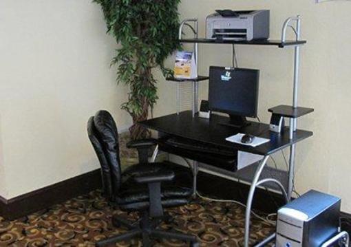 фото отеля Quality Inn Warsaw (North Carolina)