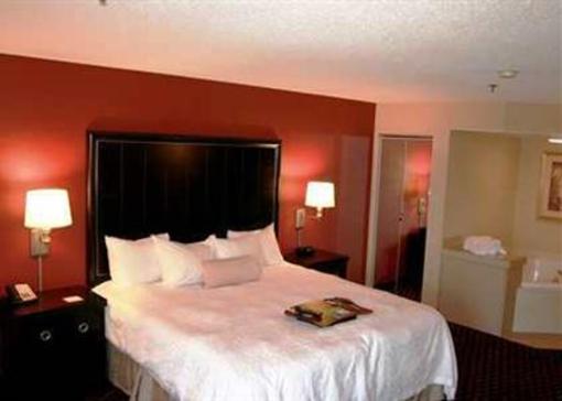 фото отеля Hampton Inn Mt. Pleasant