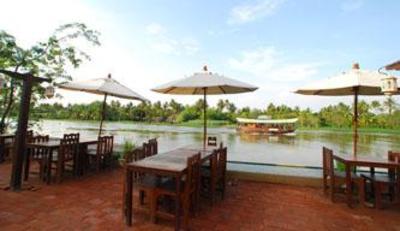 фото отеля Parn Dhevi Riverside Resort Nakhon Pathom