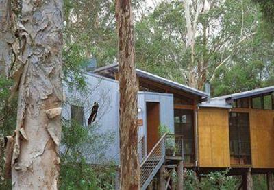 фото отеля Paperbark Camp Woollamia