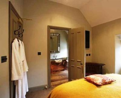 фото отеля The Wheatsheaf Inn Northleach