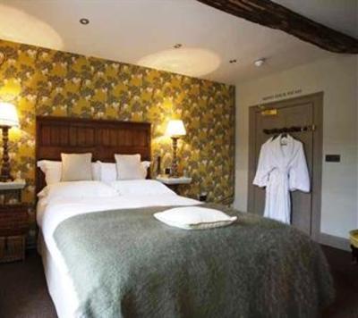 фото отеля The Wheatsheaf Inn Northleach