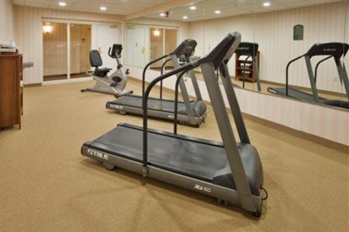 фото отеля Holiday Inn Express Hotel & Suites Drums-Hazelton