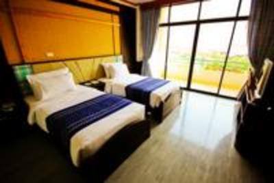 фото отеля Surin Majestic Hotel