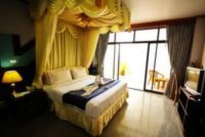 фото отеля Surin Majestic Hotel