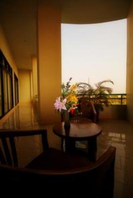 фото отеля Surin Majestic Hotel