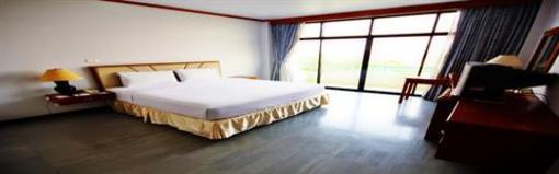 фото отеля Surin Majestic Hotel