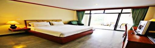 фото отеля Surin Majestic Hotel