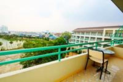 фото отеля Surin Majestic Hotel