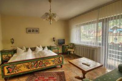 фото отеля Hotel Hirsch Bad Peterstal-Griesbach