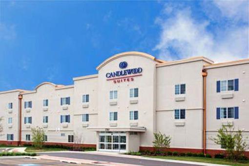 фото отеля Candlewood Suites Elgin - Northwest Chicago