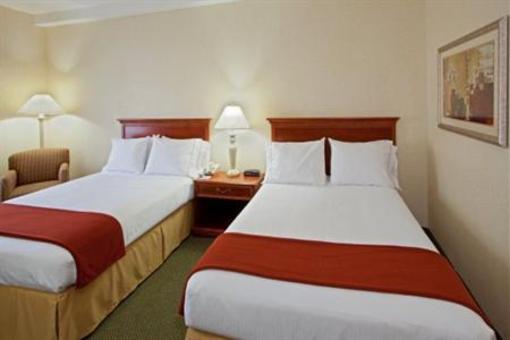 фото отеля Holiday Inn Express Richmond Mechanicsville