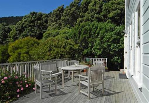 фото отеля Booklovers Bed & Breakfast
