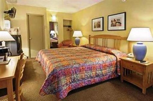 фото отеля Travelodge Central
