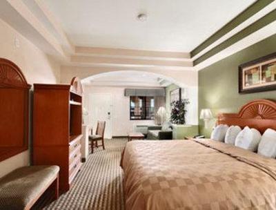 фото отеля Days Inn and Suites Houston Hobby Airport