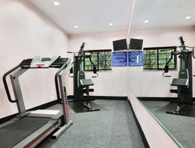 фото отеля Days Inn and Suites Houston Hobby Airport