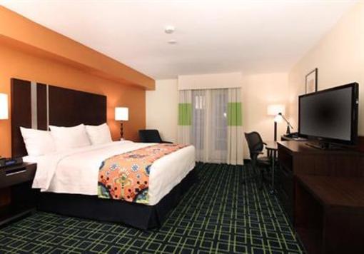 фото отеля Fairfield Inn & Suites San Diego Old Town