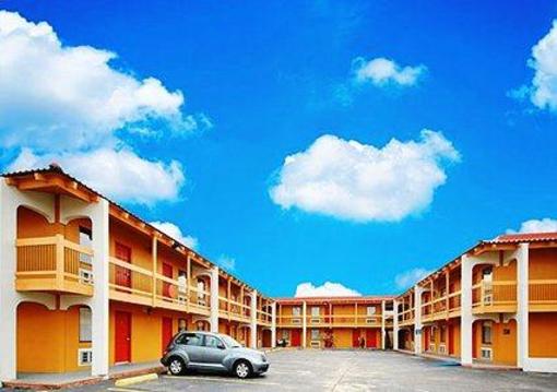 фото отеля Quality Inn & Suites New Orleans