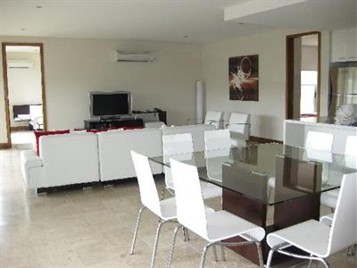 фото отеля Santai Retreat Apartments Casuarina Beach