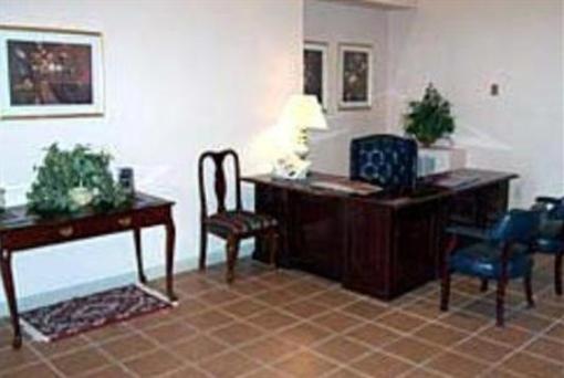 фото отеля Crestwood Suites Houston 290-Galleria
