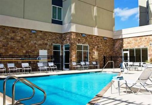 фото отеля Fairfield Inn & Suites San Antonio Downtown/Alamo Plaza