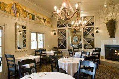 фото отеля Farmhouse Inn & Restaurant