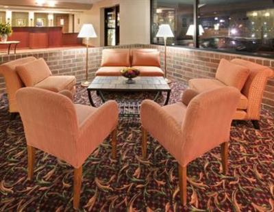 фото отеля Holiday Inn Express Chicago Downers Grove