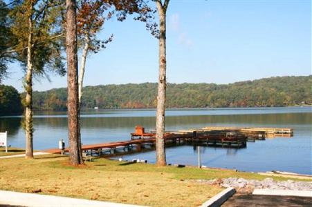 фото отеля Hampton Inn Guntersville
