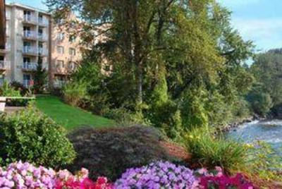фото отеля Oxford Suites Portland - Gladstone
