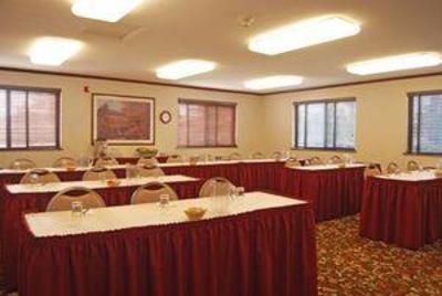 фото отеля Oxford Suites Portland - Gladstone