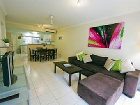 фото отеля Costa Royale Beachfront Apartments Trinity Beach Cairns