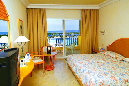 фото отеля Ramada Plaza Tunis